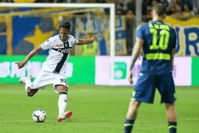 包含法甲今晨再迎强敌；马赛豪取连胜；主帅态度：管理层满意；控场能力受关注的词条