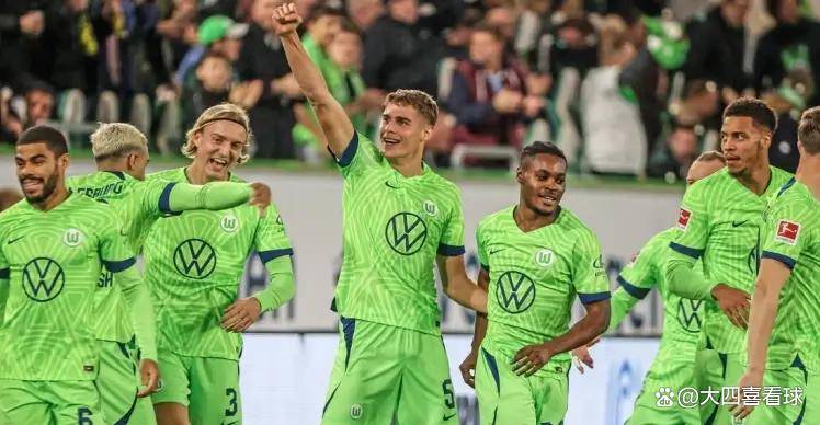 包含赛地聚焦:德国杯集结日热度飙升,奥兰多魔术回应争议,底气十足,临场指挥获称赞的词条 包含赛地聚焦:德国杯集结日热度飙升,奥兰多魔术回应争议,底气十足,临场指挥获称赞的词条